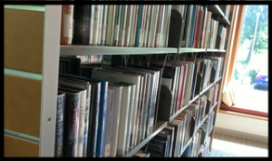 Image of books on library shelf